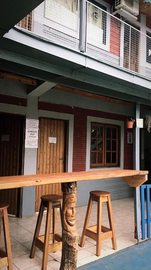 Hostel Nashe Πουέρτο Ιγκουασού Εξωτερικό φωτογραφία