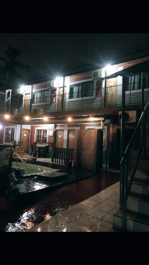 Hostel Nashe Πουέρτο Ιγκουασού Εξωτερικό φωτογραφία